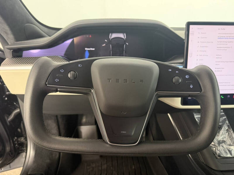 2022 Tesla Model S Plaid