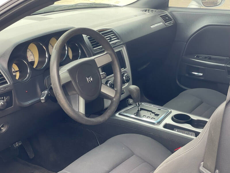 2010 Dodge Challenger SE