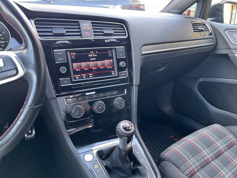 2019 Volkswagen Golf GTI Rabbit Edition