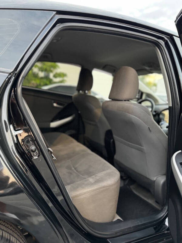 2015 Toyota Prius Three