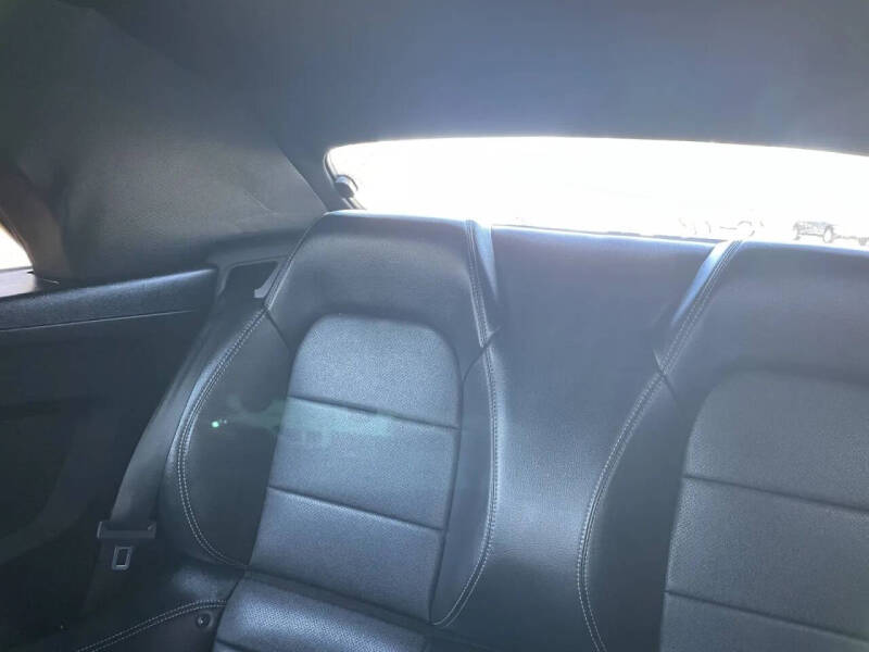 2022 Ford Mustang EcoBoost Premium