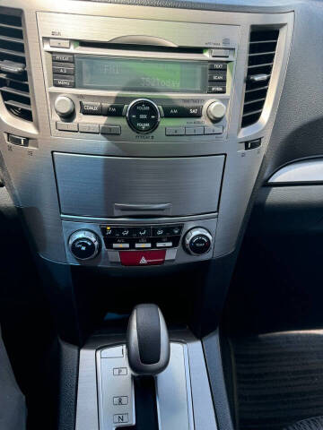 2011 Subaru Legacy 2.5i Premium