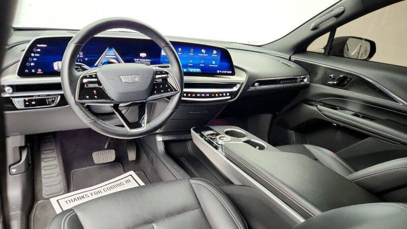 2024 Cadillac LYRIQ Sport 1