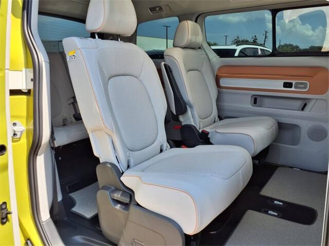 2025 Volkswagen ID. Buzz Pro S Plus 4Motion