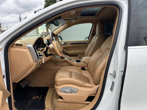 2013 Porsche Cayenne S Hybrid