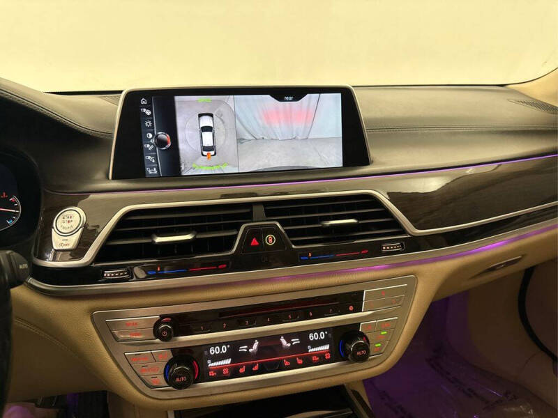 2017 BMW 7 Series 740i