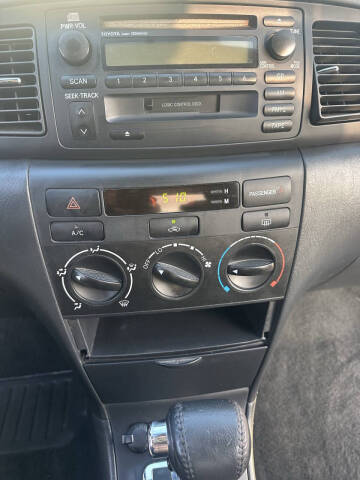 2004 Toyota Corolla CE