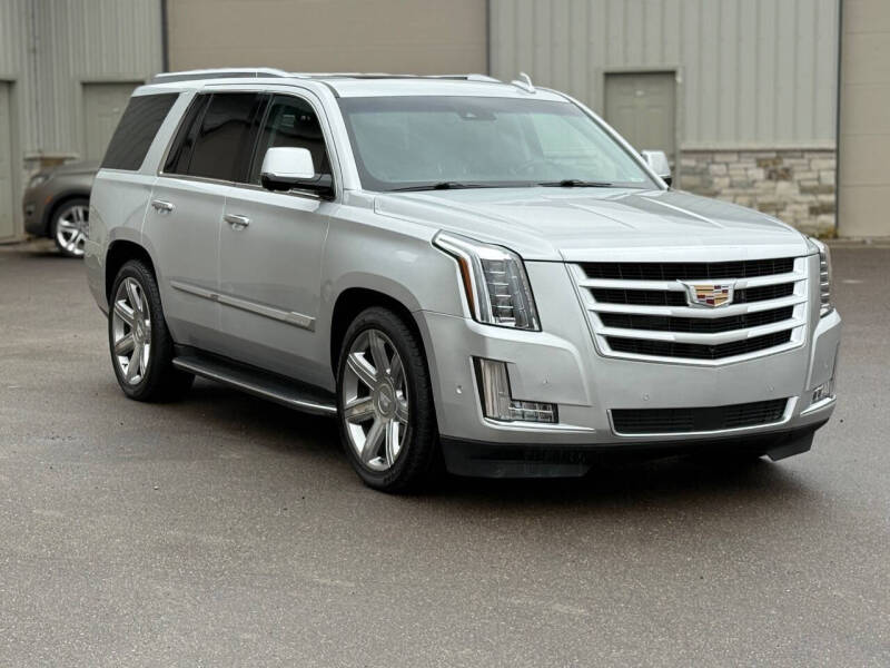 2018 Cadillac Escalade Luxury