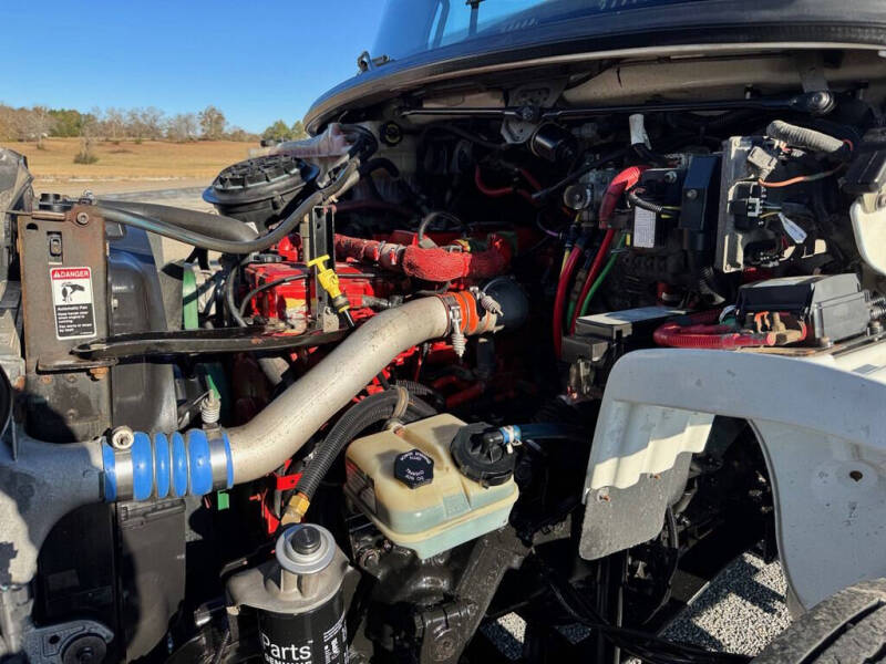 2012 Freightliner M2 106