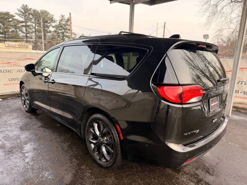 2019 Chrysler Pacifica