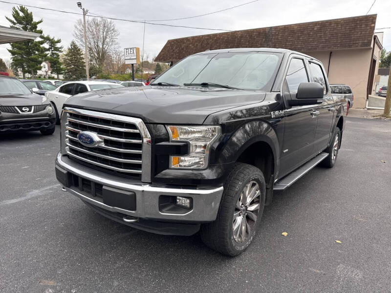 2015 Ford F-150 XLT photo 2