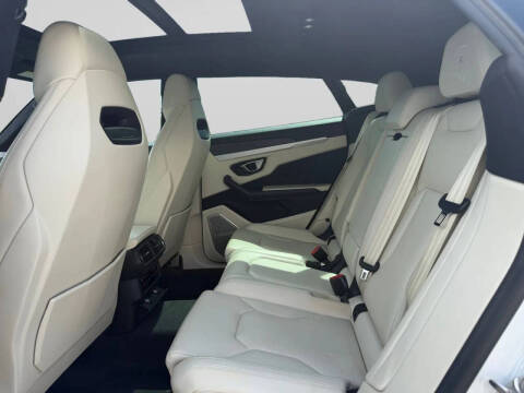 2019 Lamborghini Urus