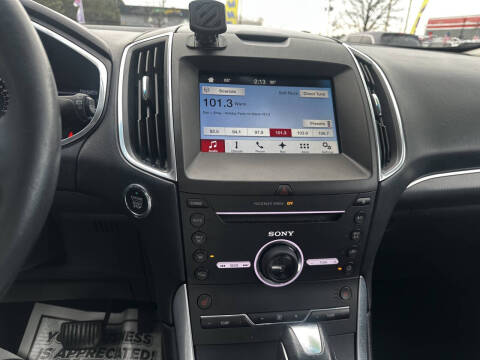 2016 Ford Edge Titanium