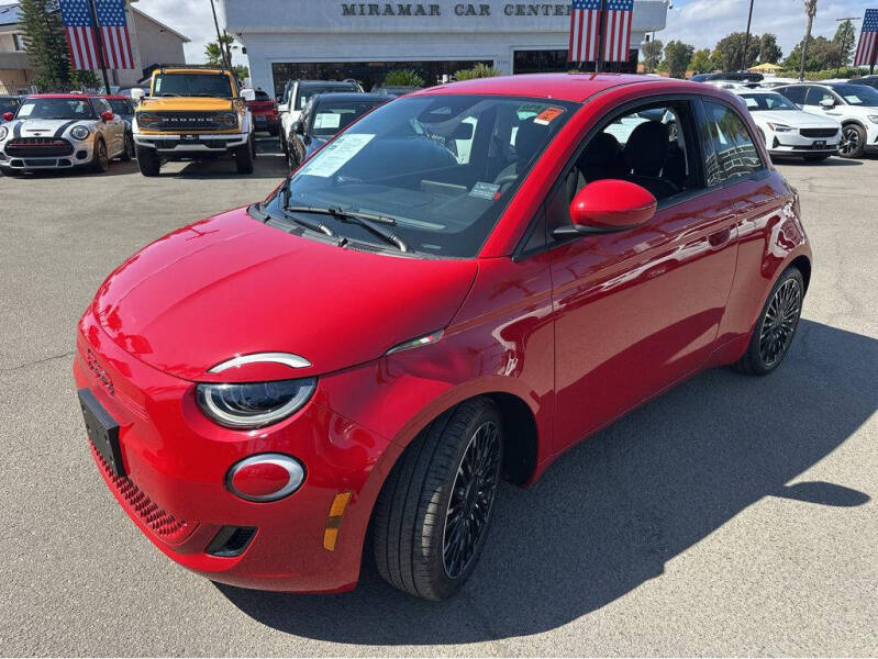 2024 FIAT 500e Inspi(RED)