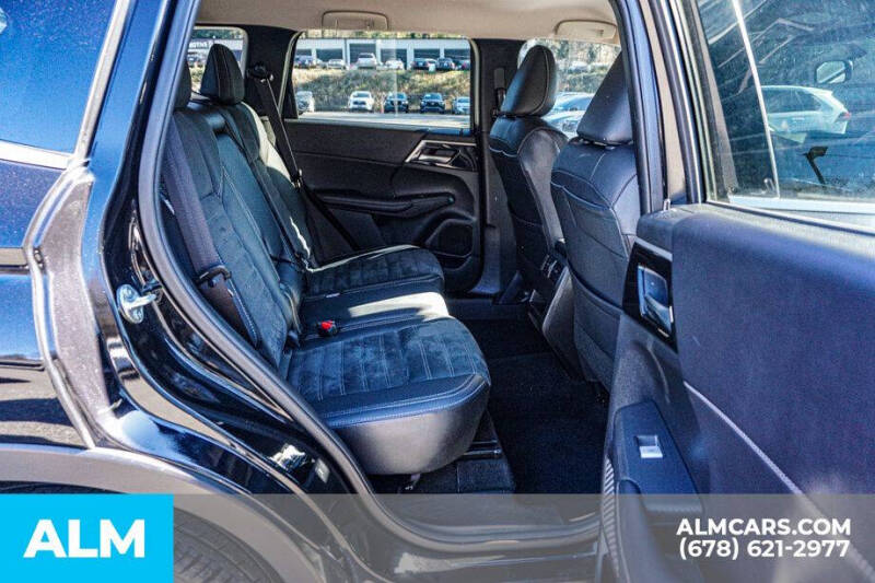 2024 Mitsubishi Outlander SE