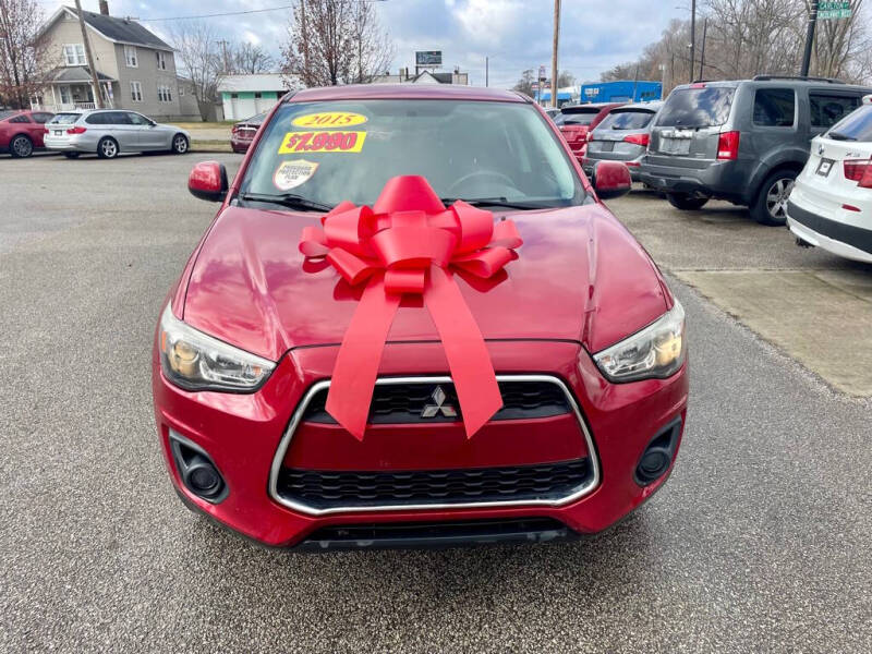 2015 Mitsubishi Outlander Sport ES photo 2