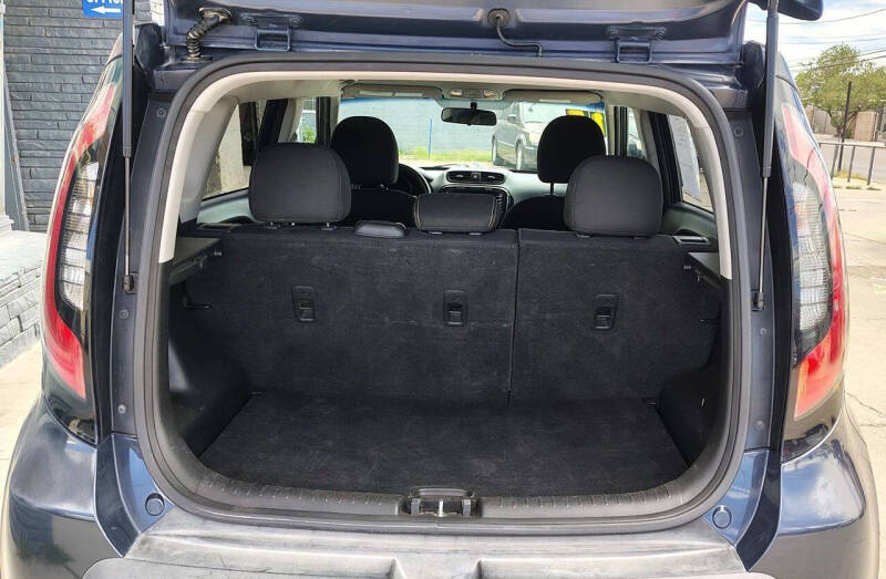 2015 Kia Soul +