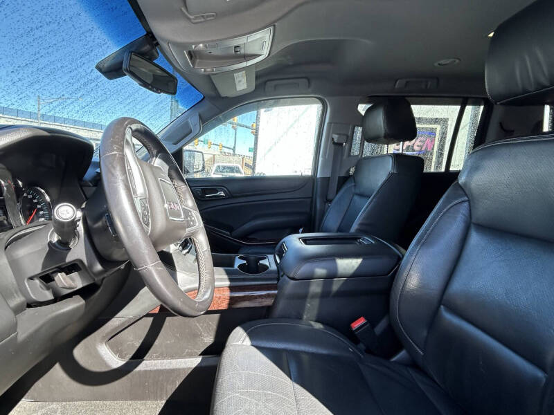 2017 GMC Yukon XL SLE