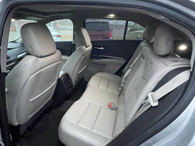 2020 Cadillac XT4 Luxury