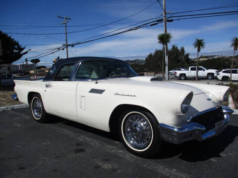 1957 Ford Thunderbird