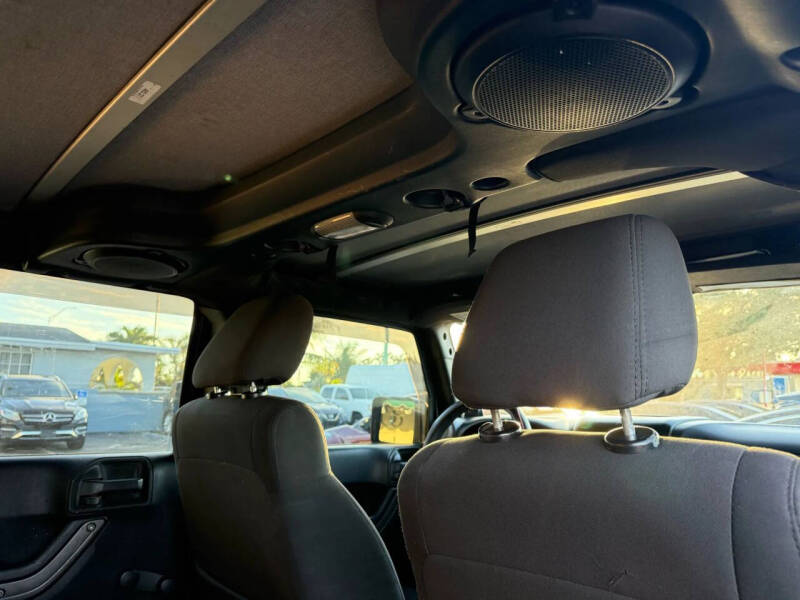 2012 Jeep Wrangler Unlimited Sport