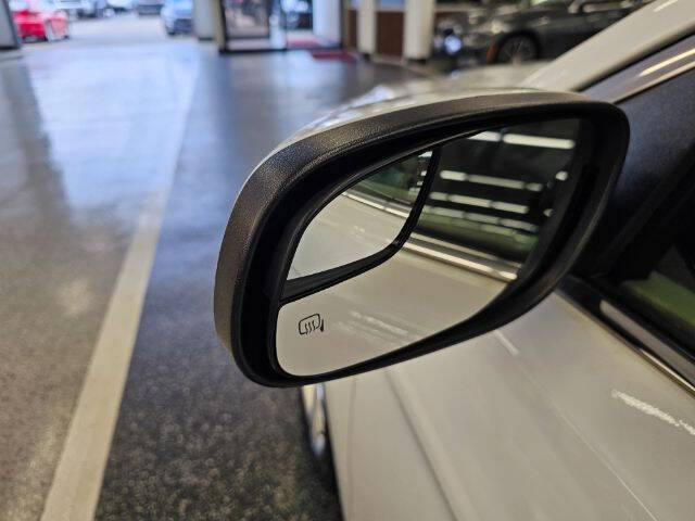 2017 Ford Taurus SEL