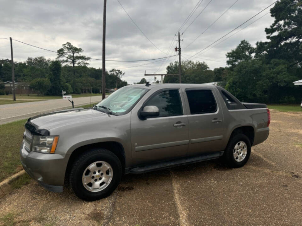 2007 Chevrolet Avalanche for sale at Coffee Auto Repair LLC in New Brockton, AL