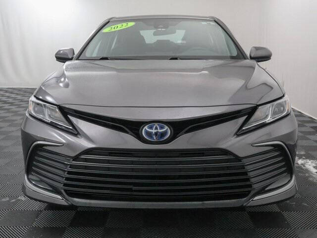 2022 Toyota Camry Hybrid LE