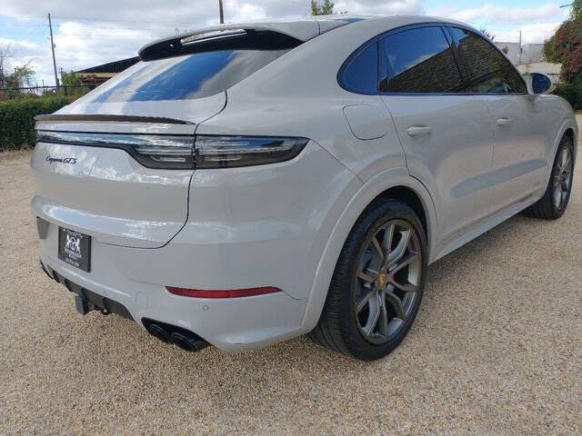 2022 Porsche Cayenne GTS Coupe