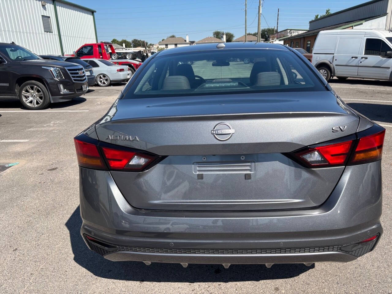 2024 Nissan Altima SV - Photo 6