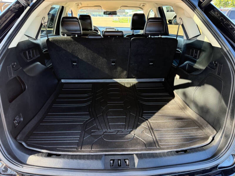 2021 Ford Edge Titanium