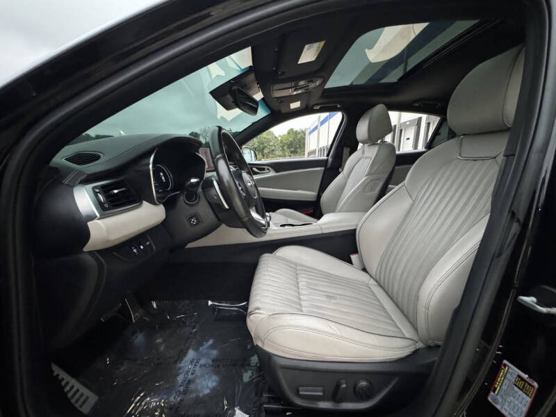 2023 Genesis G70 2.0T