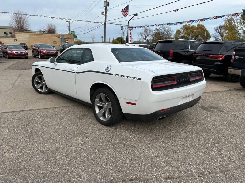 2015 Dodge Challenger SXT