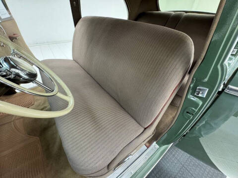 1940 Oldsmobile Custom Cruiser