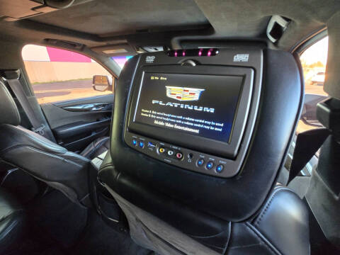 2016 Cadillac Escalade Platinum