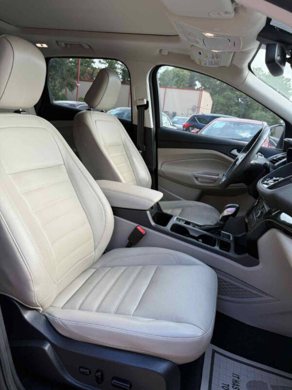 2019 Ford Escape Titanium