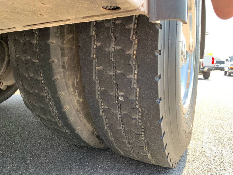 2004 Ford F-650 Super Duty