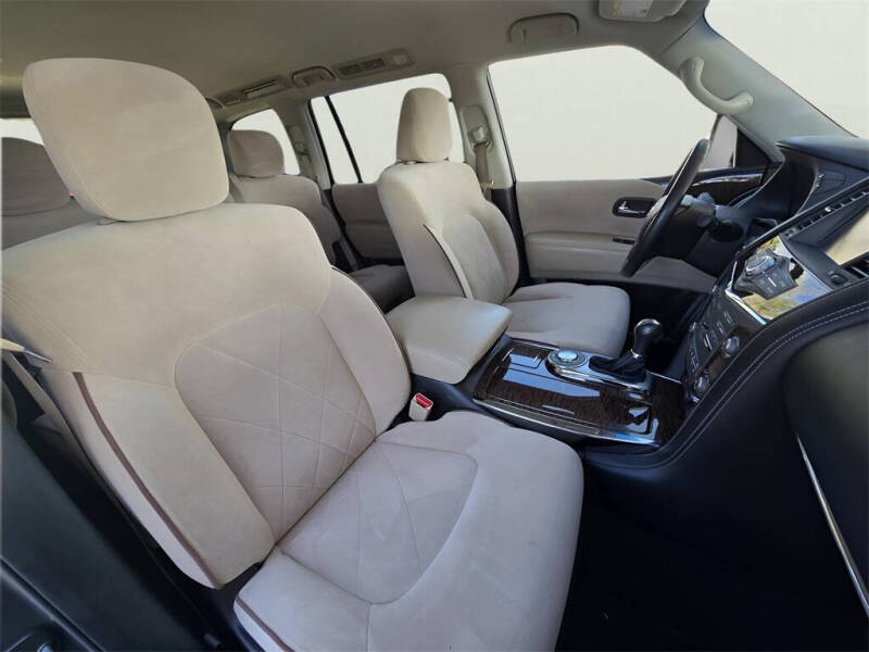 2017 Nissan Armada SV