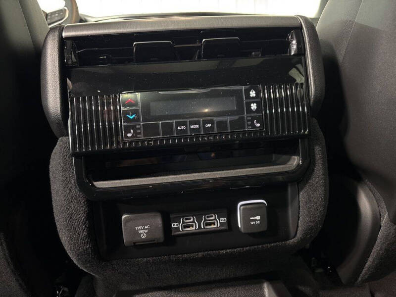 2025 Jeep Wagoneer L Series II