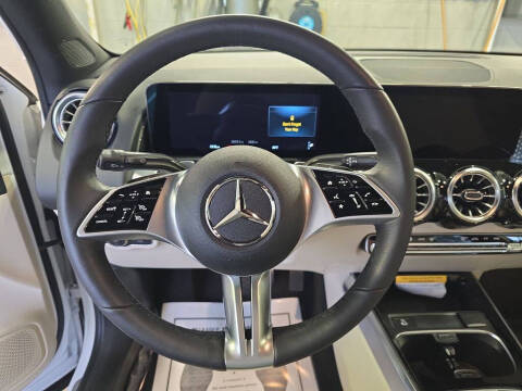 2025 Mercedes-Benz GLB GLB 250