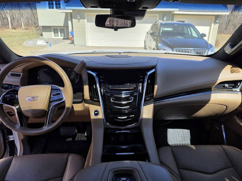2019 Cadillac Escalade Platinum