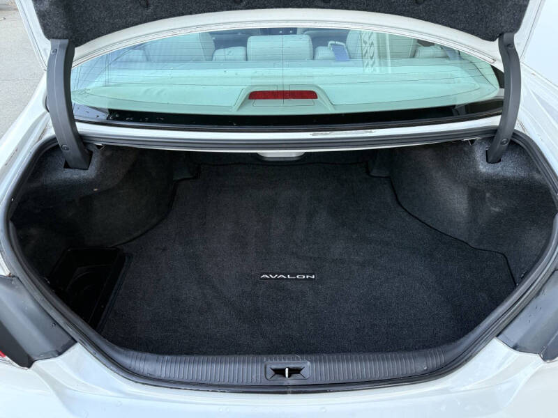 2011 Toyota Avalon Limited