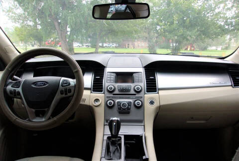 2015 Ford Taurus SEL