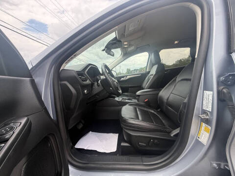 2022 Ford Escape SEL