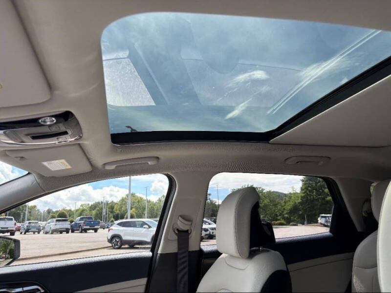 2025 Kia Sportage Hybrid EX