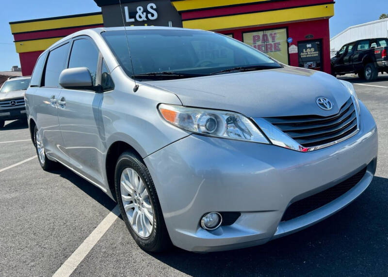 2011 Toyota Sienna for sale at L & S AUTO BROKERS in Fredericksburg VA