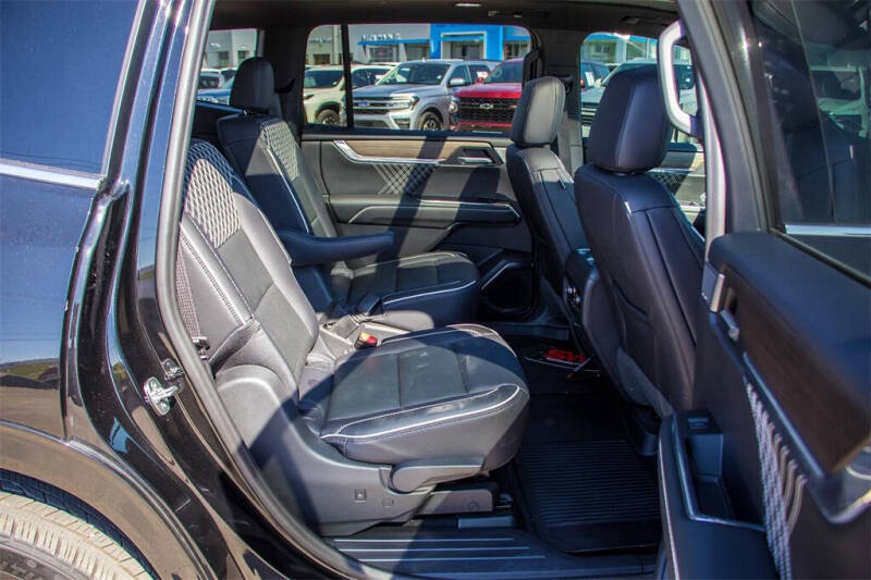 2024 GMC Acadia Denali