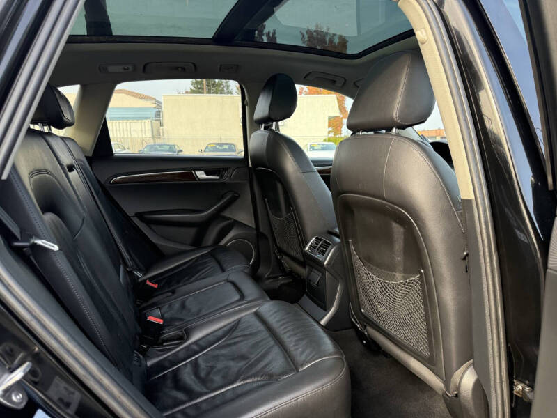 2012 Audi Q5 3.2 quattro Premium Plus