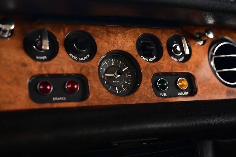 1972 Rolls-Royce SILVER CLOUD LWB