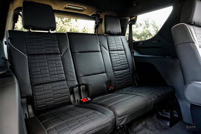 2025 Cadillac Escalade-V